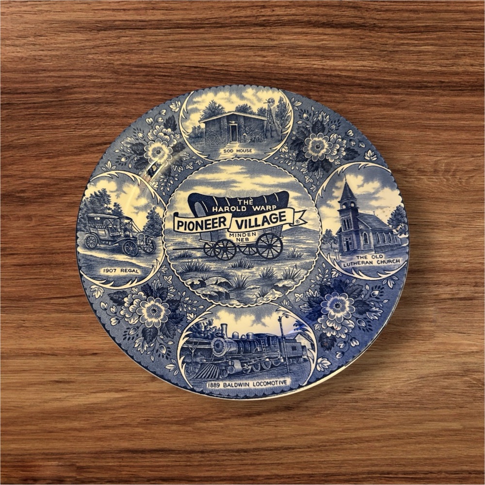 1977 10” Minden Nebraska The Harold Warp Pioneer Village Souvenir Plate